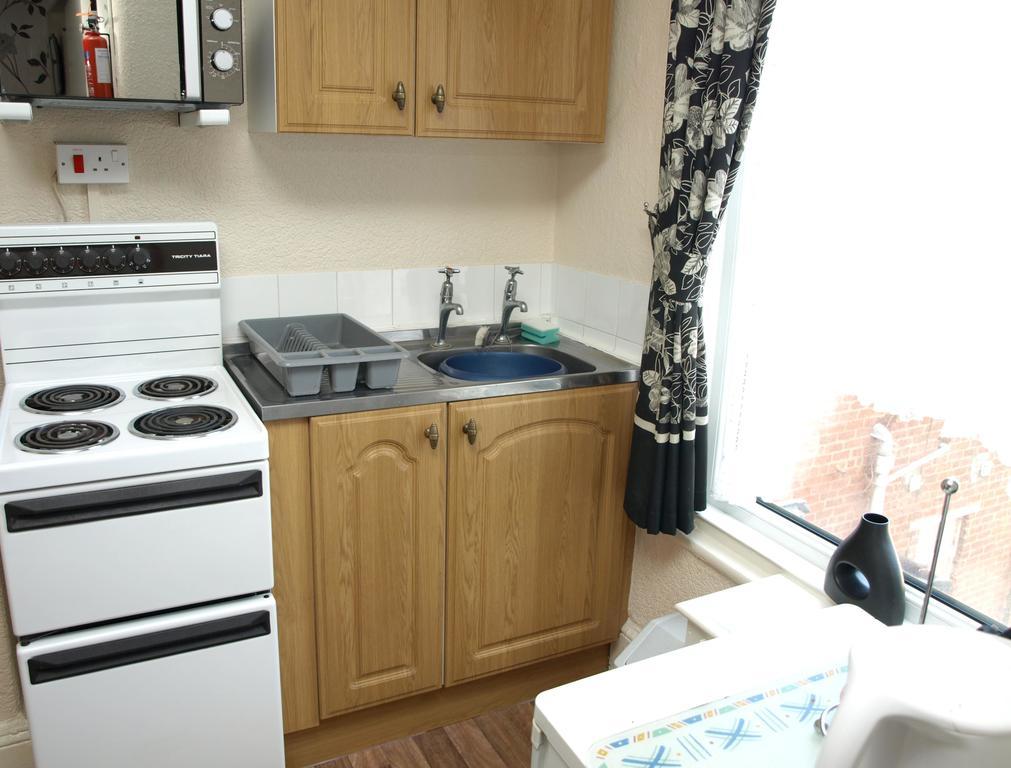 Waverley House Apartments Blackpool Room photo