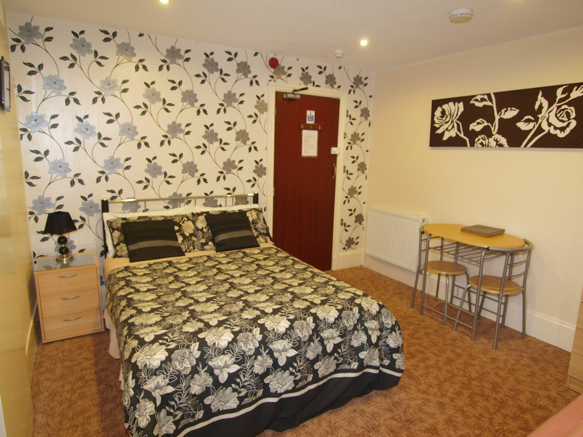 Waverley House Apartments Blackpool Exterior photo